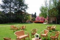 Location Villa Valentina per il ricevimento di nozze in giardino