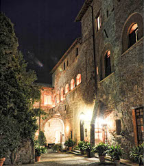 Borgo antico, scenario del matrimonio curato da wedding weekend