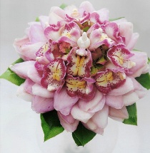 Bouquet di orchidee e rose