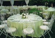 Matrimonio stile country con mise en place verde