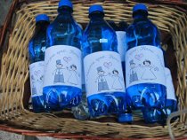 Bottiglie d'acqua personalizzate con nome sposi - Gold Eventi