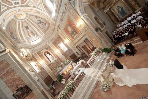 Disposizione degli invitati in chiesa - Foto di Francesco Mosca Fotografo