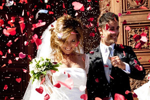 Gli sposi all'uscita dalla chiesa - Foto Antonino Geria Wedding Photographer