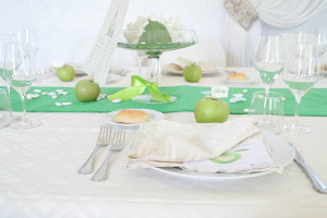Mise en place verde mela per il matrimonio - Gusto Banqueting & Catering