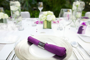 Allestimento dei tavoli per il matrimonio - Gusto Banqueting & Catering