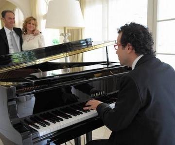 Paolo Buzzi - organista e pianista con voce e strumenti per cerimonie e banchetti