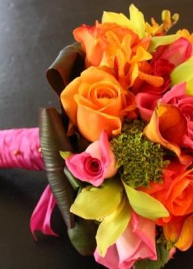 Bouquet coloratissimo per la sposa