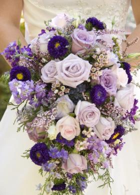 Bouquet cascate viola