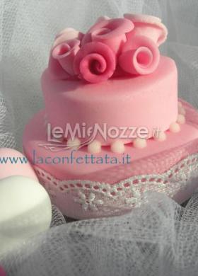 Mini cake con decorazione di roselline