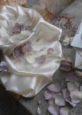 Wedding planner a Chieti - Petali di rose per gli sposi