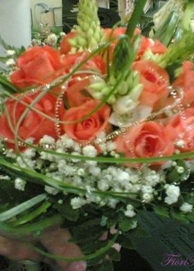 Bouquet da sposa con rose arancioni