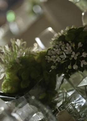 Decorazioni floreali per la location di nozze