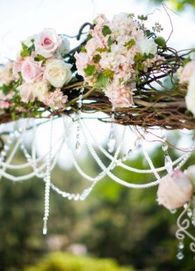 Particolare floreale dell'arco - Federica Portaro Wedding Planner
