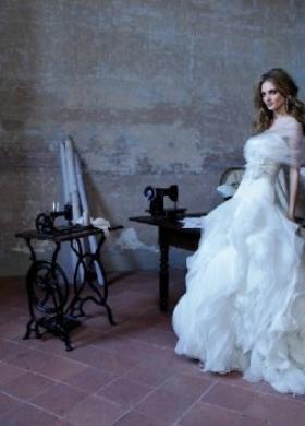 Vestito da Sposa con corpetto ricamato - Modello Adima di Alessandra R.