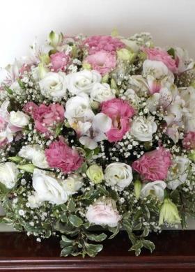 Bouquet per la sposa sui toni del rosa