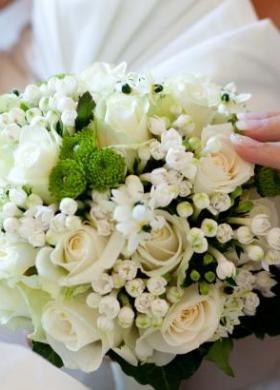 Bouquet di fiori bianchi per la sposa - Bottega del Fiore a Pescara
