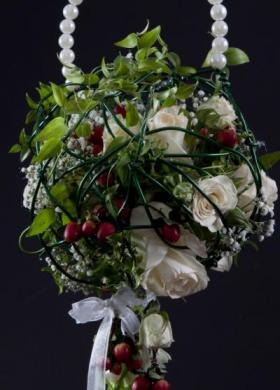 Bouquet con perle per la sposa