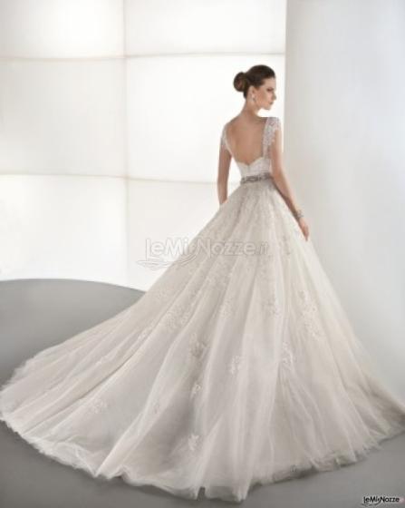 Katia Atelier - Abito da sposa in stile principesco con ampia gonna