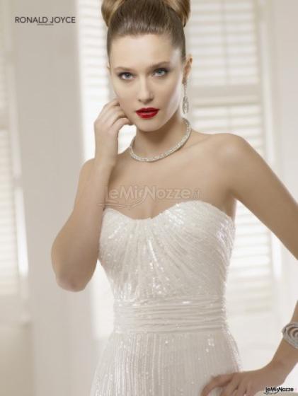 Daniela Cocco Haute Couture - Abito da sposa senza spalline con corpetto attillato