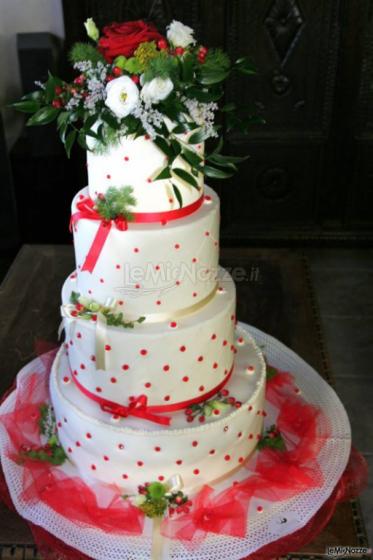 Torta di matrimonio natalizia