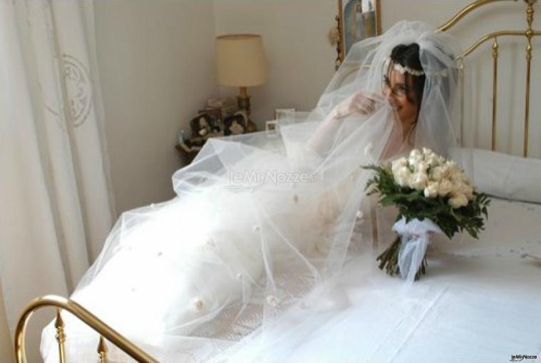 Ritratto sposa con bouquet