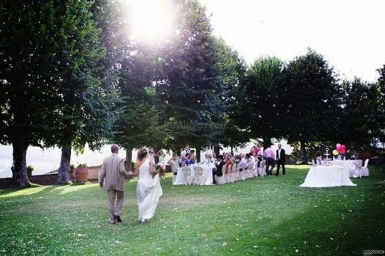 Ricevimento di matrimonio in giardino