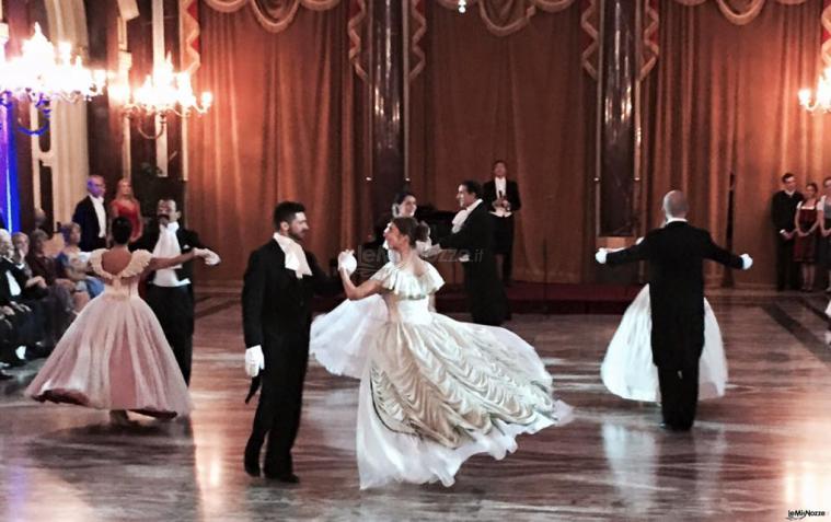 Compagnia Nazionale di Danza Storica - Danza in maschera per il matrimonio a Roma
