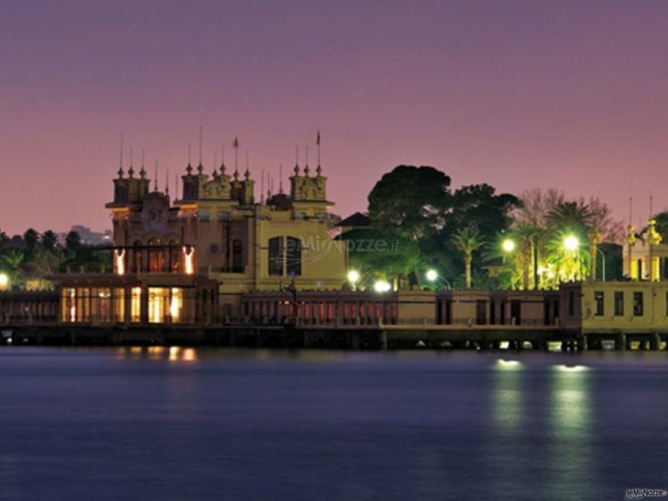 Alle Terrazze - Ristorante per matrimoni a Mondello visto di sera