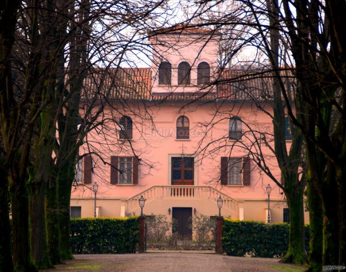 Viale d'ingresso alla Villa