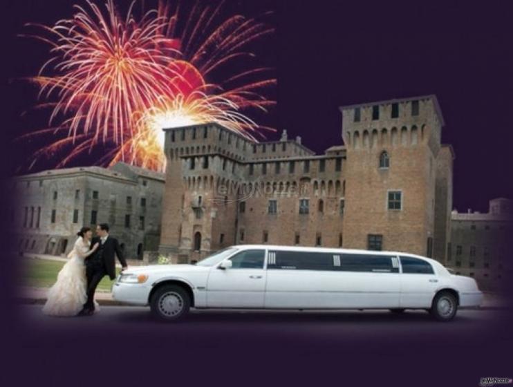Noleggio limousine per gli sposi - Auto per il matrimonio a Monza e Brianza