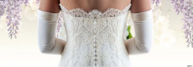 Vestito da sposa con corpetto ricamato sul retro