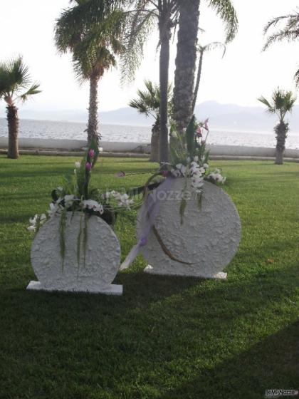 Allestimento floreale del giardino - Emozioni Floreali di Giusy Surace