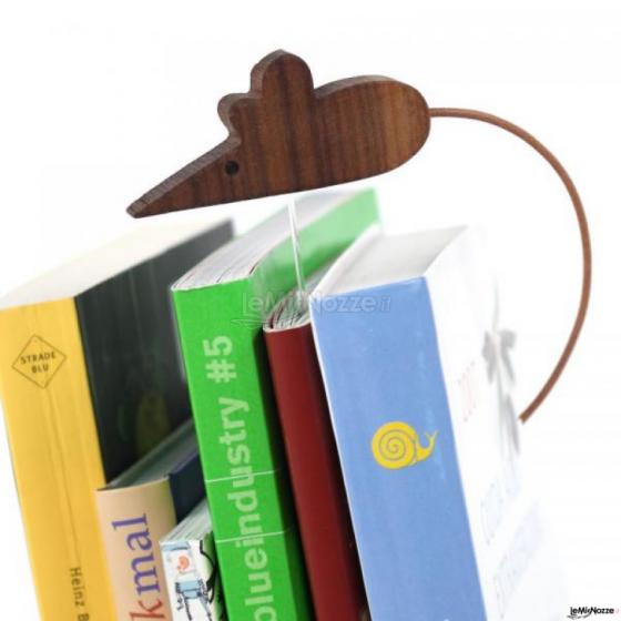 Un segnalibro in legno di Legnomagia: idea regalo perfetta e divertente