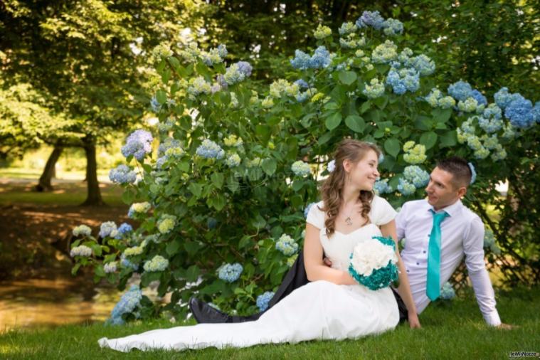 Stefano Scelzi Fotografo - Gli sposi tra i fiori