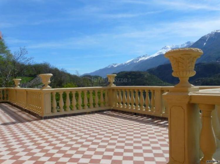 Castello di Giaglione - La terrazza del castello per gli aperitivi di nozze