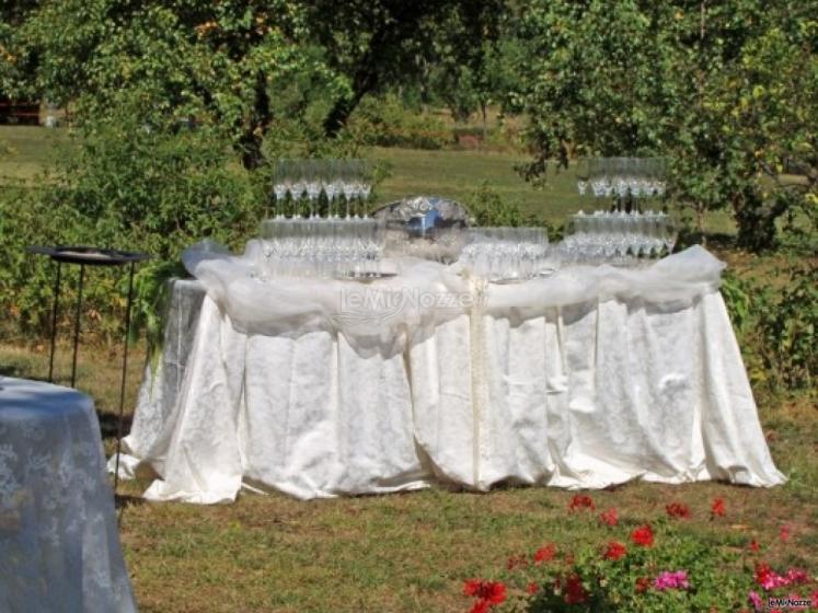 Allestimento del matrimonio in giardino