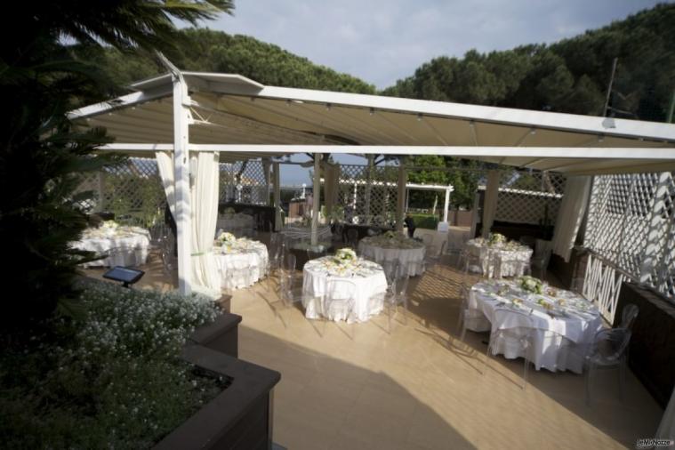 Virgilio Club - La terrazza con vista sul Golfo di Napoli