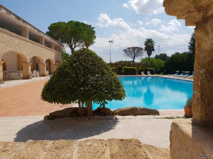 Antica Masseria Martuccio - Una vista con la piscina