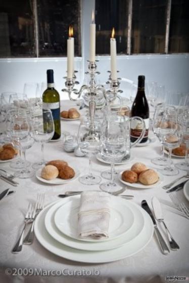 Allestimento tavolo per le nozze