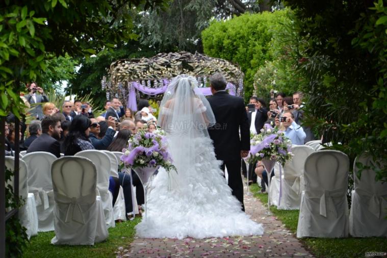 Celebrazione del rito civile in giardino