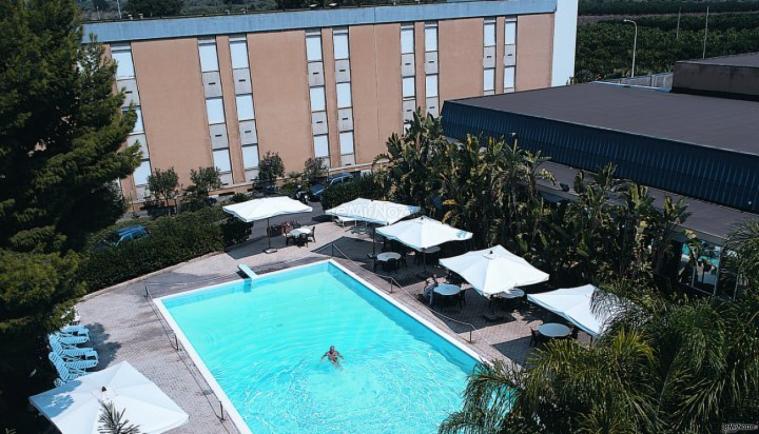 Piscina de Il Gelso Bianco, hotel matrimoni a Misterbianco (Catania)