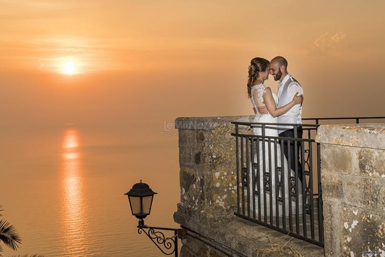 Antonio De Marco Fotografo - Un tramonto romantico per gli sposi