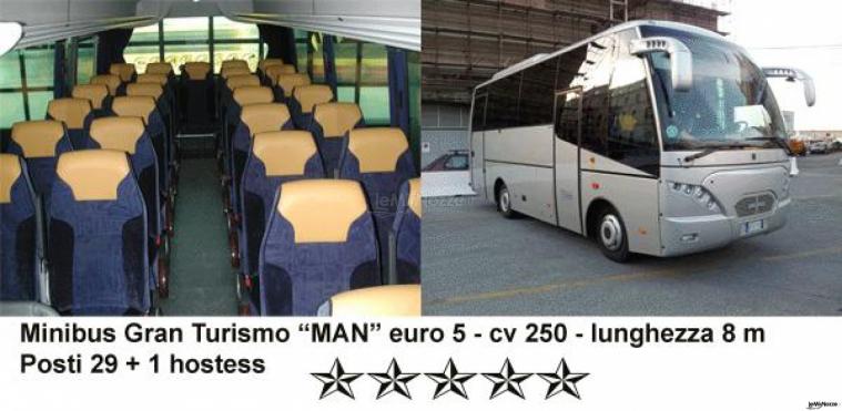 Noleggio Minibus Gran Turismo per matrimoni a Savona