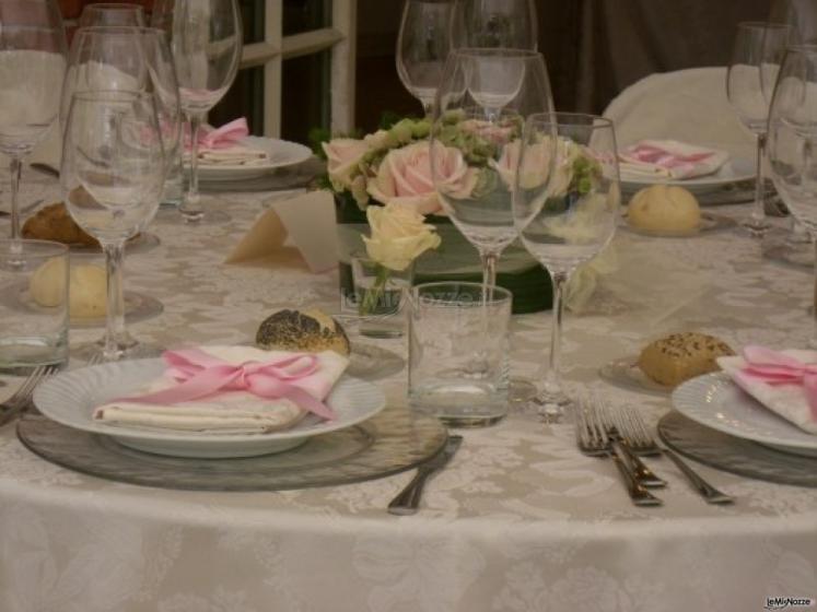 Particolare del tavolo per le nozze
