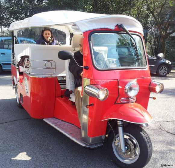 Tuk Tuk rosso