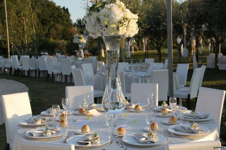 Ricevimento di matrimonio in giardino