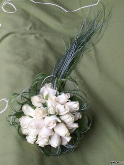 Bouquet per la sposa con coda