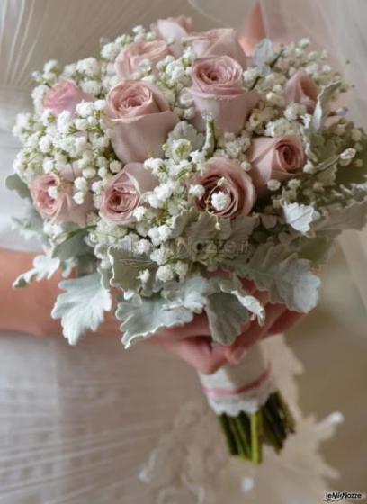 Insolito Fiori - Il bouquet rosa e bianco per la sposa