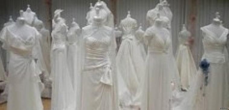 Gli abiti da sposa dai tessuti pregiati dell'Atelier Veruschka Sposa
