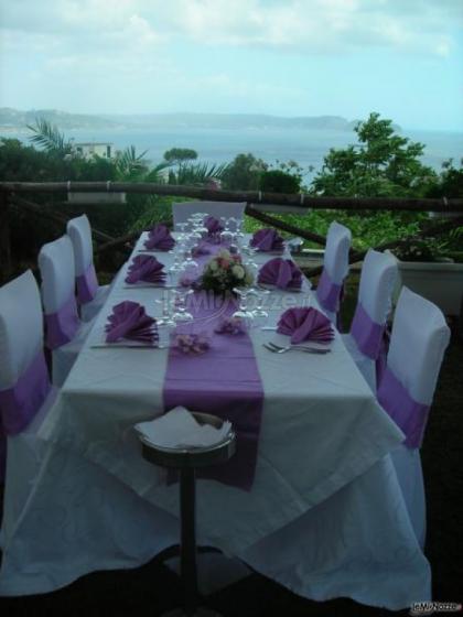 Tavolo con vista sul Golfo di Napoli